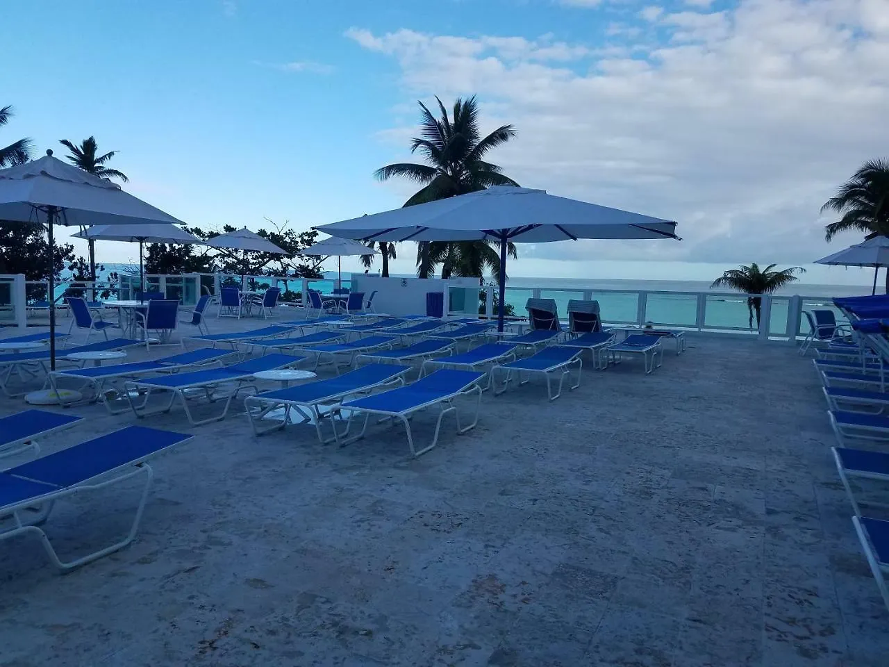 Esj Azul 1660 - Beach Aparthotel San Juan 3*,  Puerto Rico
